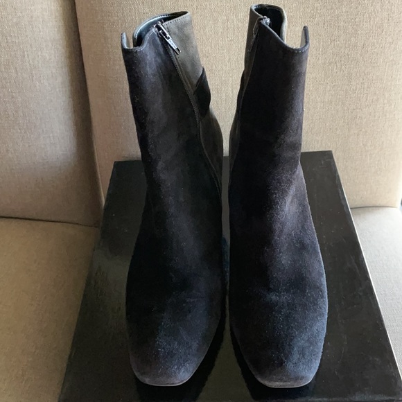 Prevata Suede Black/Gray Zipper Heeled Booties 7.5. EUC - Picture 2 of 10